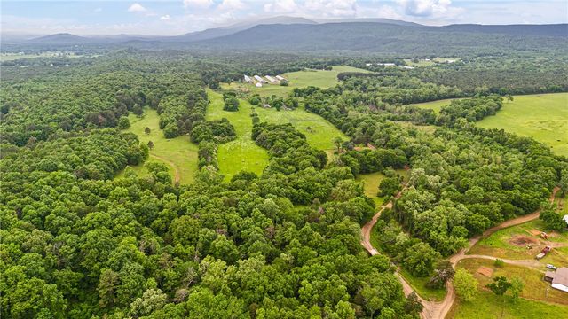 11221 Highland Road, Havana, AR 72842