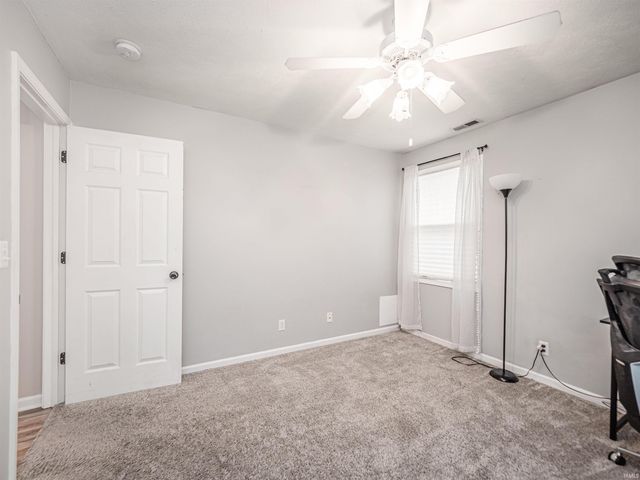 320 Hunters Green, Evansville, IN 47711