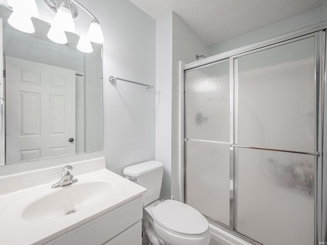 320 Hunters Green, Evansville, IN 47711