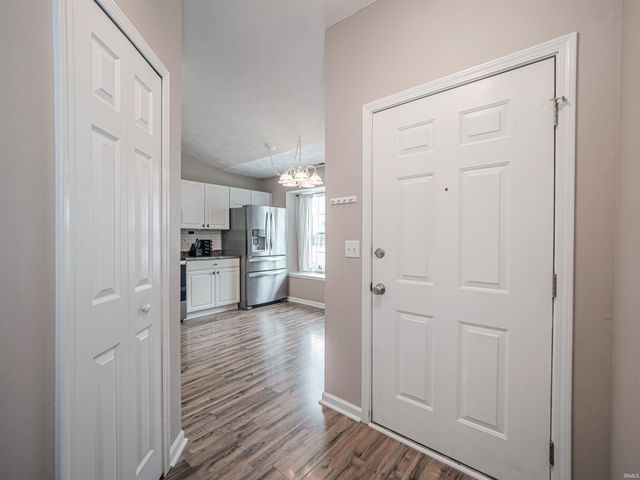 320 Hunters Green, Evansville, IN 47711