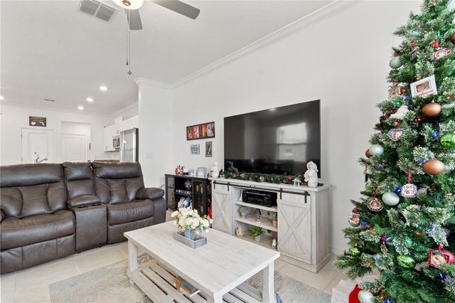 31865 BLUE PASSING LOOP, Wesley Chapel, FL 33545