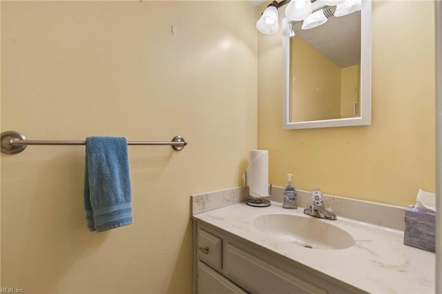 4 Covenant CT, Hampton, VA 23666