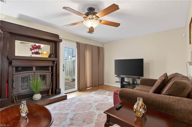 4 Covenant CT, Hampton, VA 23666