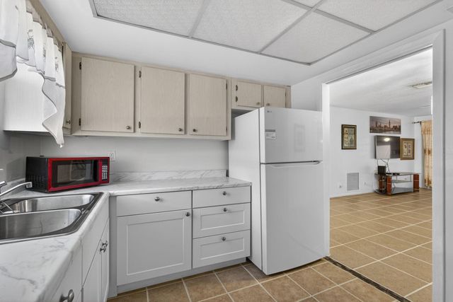 2833 Crosley Drive W C, West Palm Beach, FL 33415