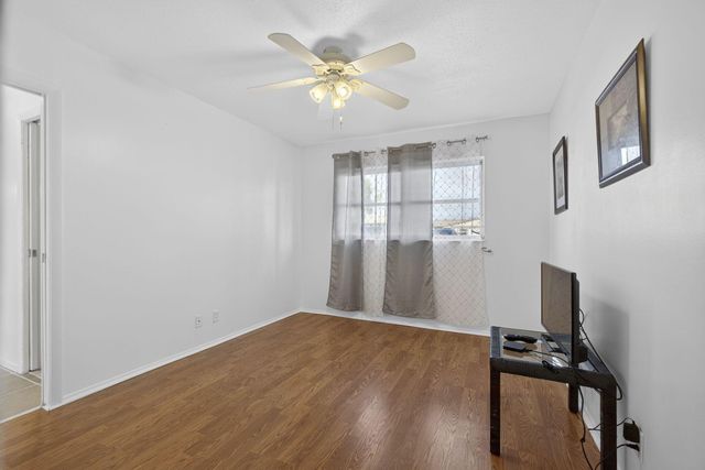 2833 Crosley Drive W C, West Palm Beach, FL 33415