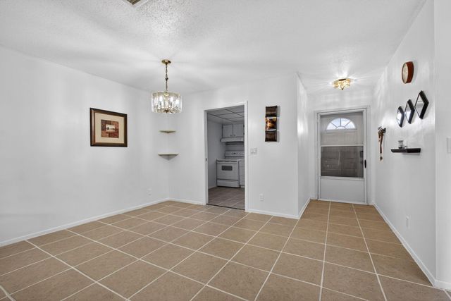 2833 Crosley Drive W C, West Palm Beach, FL 33415