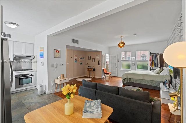 760 Meridian Avenue 3, Miami Beach, FL 33139