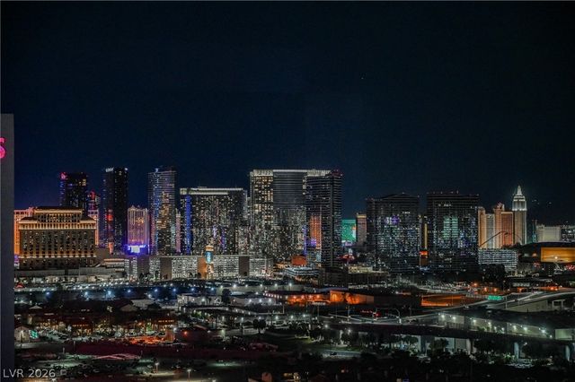 4381 West Flamingo Road 28316, Las Vegas, NV 89103