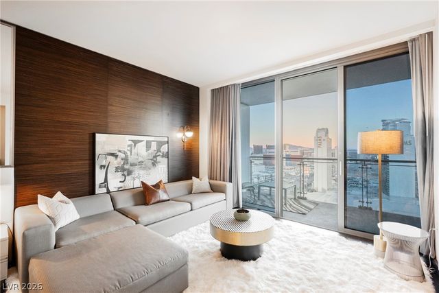 4381 West Flamingo Road 28316, Las Vegas, NV 89103