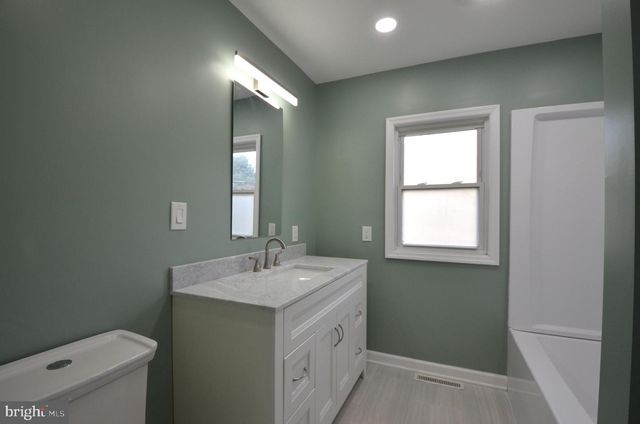 804 W STATE ST, Coopersburg, PA 18036