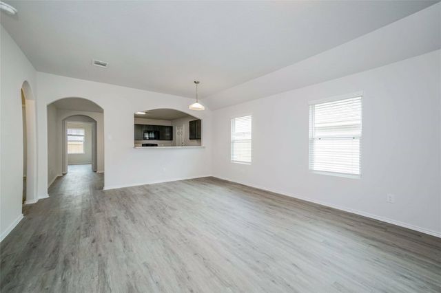 415 Brushback Drive, Huntsville, TX 77320