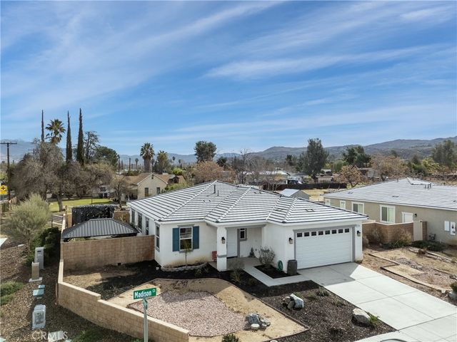27006 Madison Court, Hemet, CA 92544