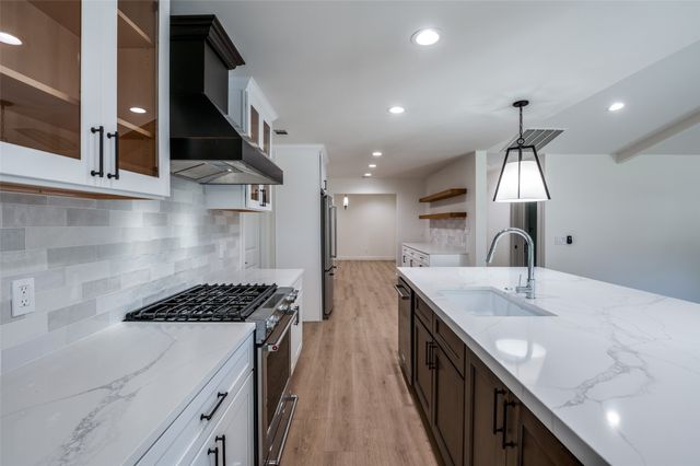 3772 Weeburn Drive, Dallas, TX 75229