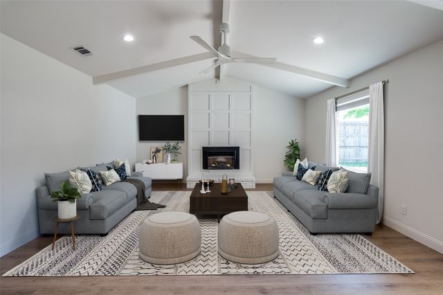3772 Weeburn Drive, Dallas, TX 75229