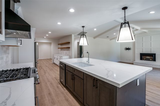 3772 Weeburn Drive, Dallas, TX 75229