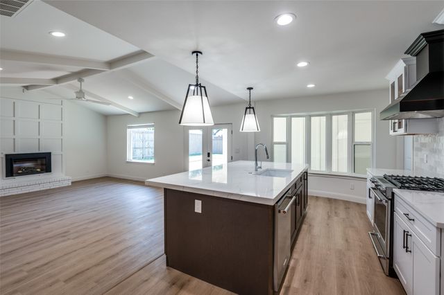 3772 Weeburn Drive, Dallas, TX 75229