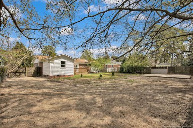 3236 Periwinkle Drive, Fayetteville, NC 28306