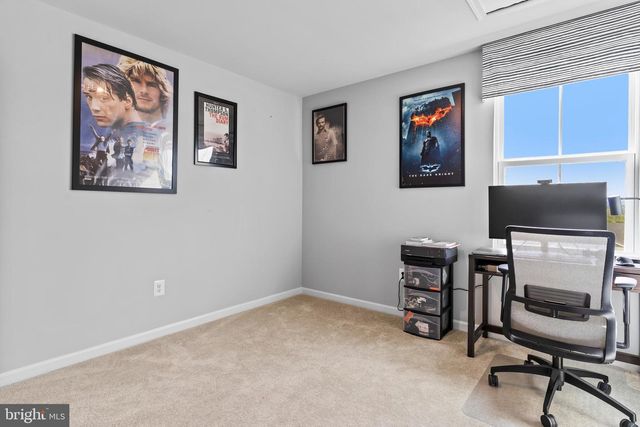 64 FLUORITE DR, Chambersburg, PA 17202