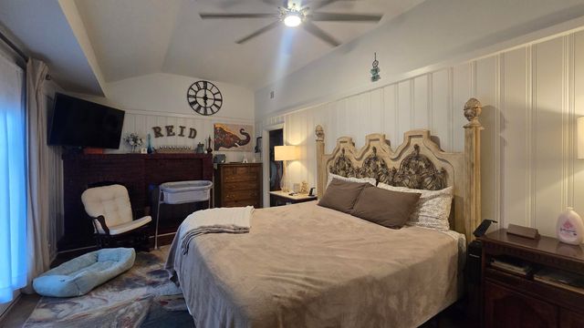 1639 COLONIAL RD, Memphis, TN 38117