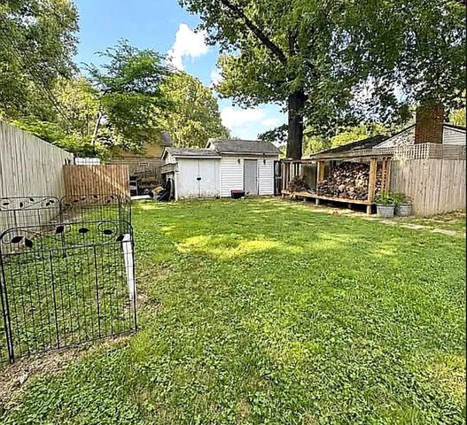 1639 COLONIAL RD, Memphis, TN 38117