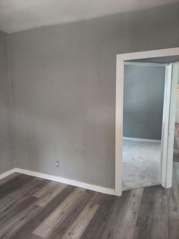 1440 N 29th STREET, Milwaukee, WI 53208