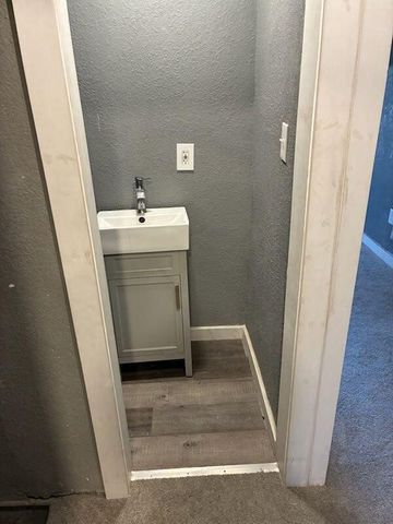 1440 N 29th STREET, Milwaukee, WI 53208