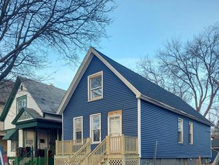 1440 N 29th STREET, Milwaukee, WI 53208