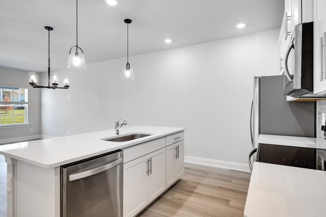 204 Douglas Bend Rd Unit 404, Gallatin, TN 37066