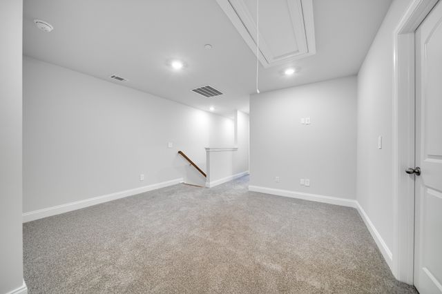 204 Douglas Bend Rd Unit 404, Gallatin, TN 37066