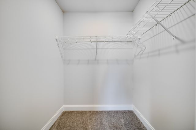 204 Douglas Bend Rd Unit 404, Gallatin, TN 37066