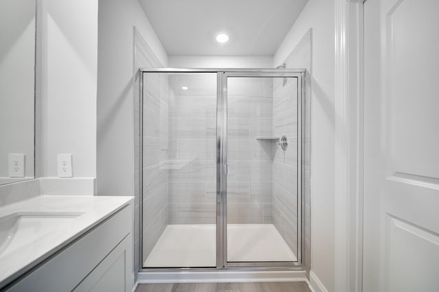 204 Douglas Bend Rd Unit 404, Gallatin, TN 37066