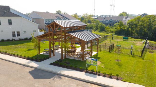 204 Douglas Bend Rd Unit 404, Gallatin, TN 37066