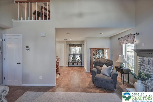 319 West Windsor Road, Chestnuthill Twp, PA 18353