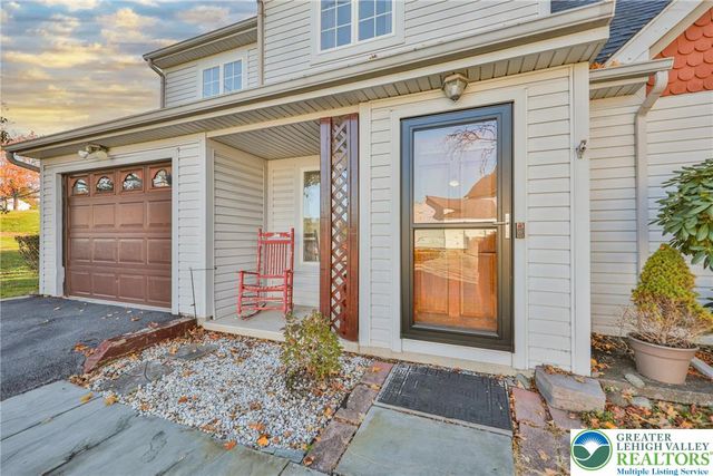 319 West Windsor Road, Chestnuthill Twp, PA 18353