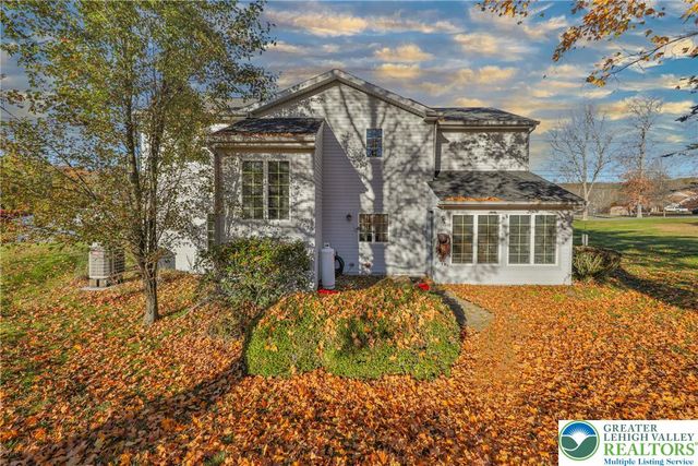 319 West Windsor Road, Chestnuthill Twp, PA 18353