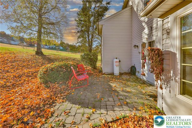 319 West Windsor Road, Chestnuthill Twp, PA 18353