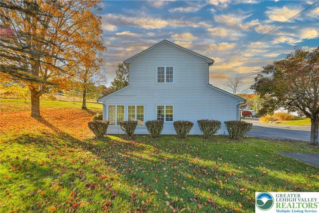 319 West Windsor Road, Chestnuthill Twp, PA 18353