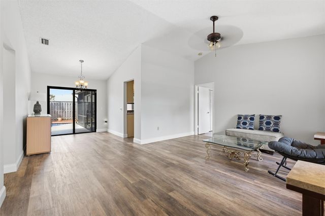 11841 NW 39th Place, Sunrise, FL 33323