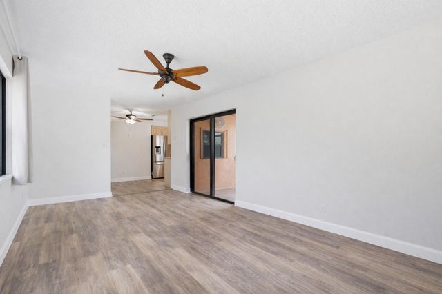 11841 NW 39th Place, Sunrise, FL 33323