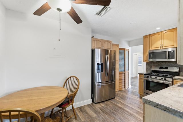 11841 NW 39th Place, Sunrise, FL 33323