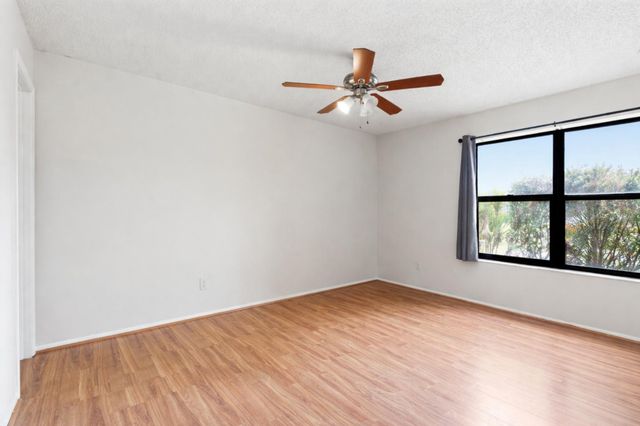 11841 NW 39th Place, Sunrise, FL 33323