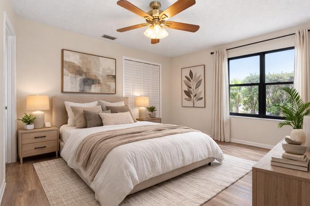 11841 NW 39th Place, Sunrise, FL 33323