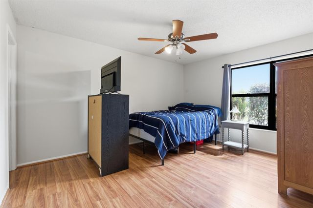 11841 NW 39th Place, Sunrise, FL 33323