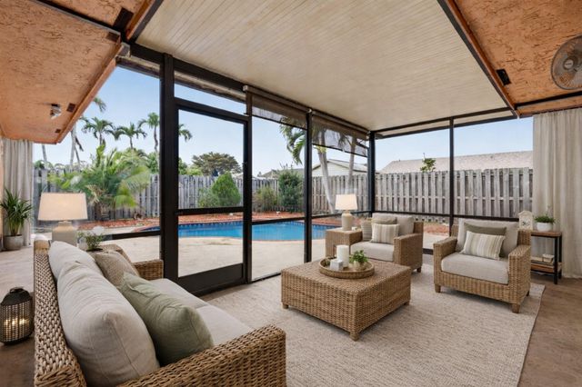 11841 NW 39th Place, Sunrise, FL 33323