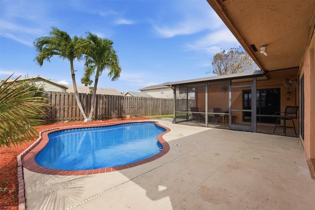 11841 NW 39th Place, Sunrise, FL 33323