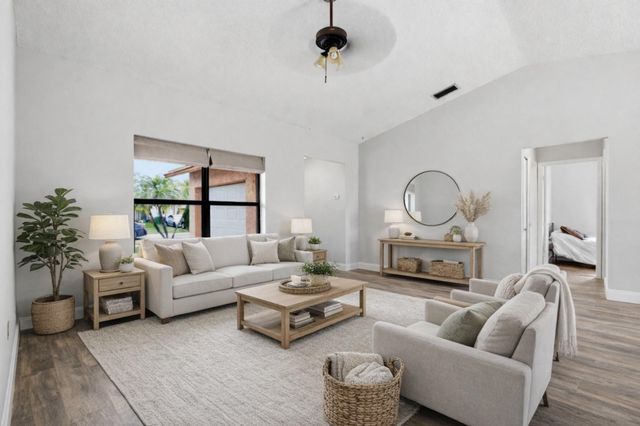 11841 NW 39th Place, Sunrise, FL 33323