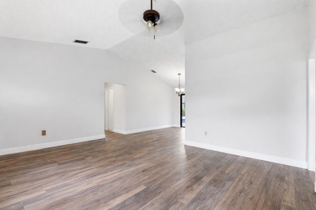 11841 NW 39th Place, Sunrise, FL 33323