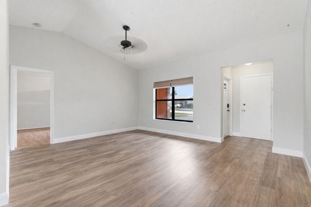 11841 NW 39th Place, Sunrise, FL 33323