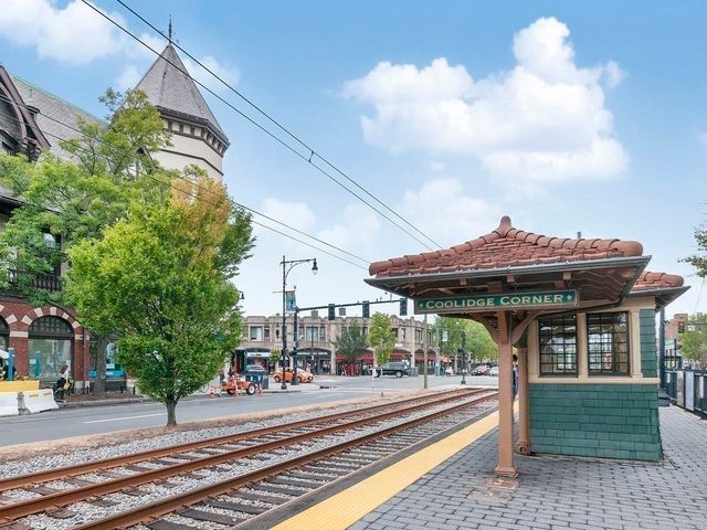 75 Park Street 8, Brookline, MA 02446