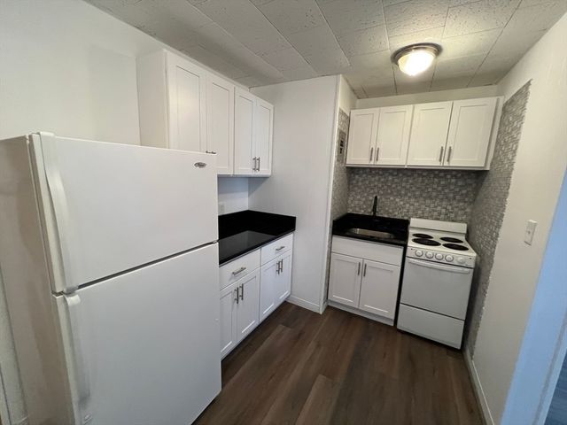 75 Park Street 8, Brookline, MA 02446